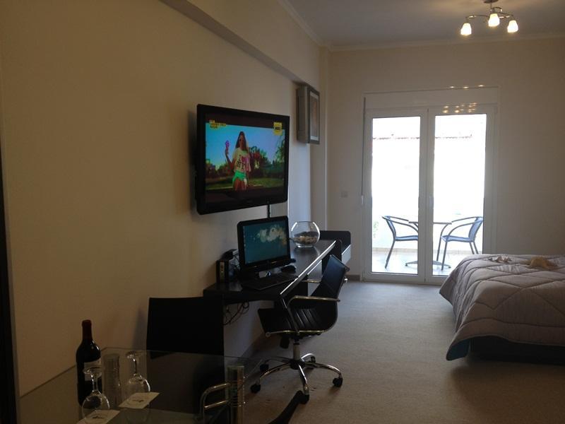 Pearl Bay Hotel Apartments Vrontados Bagian luar foto