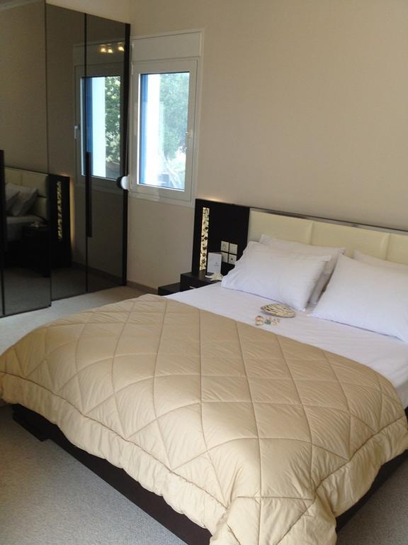 Pearl Bay Hotel Apartments Vrontados Bagian luar foto
