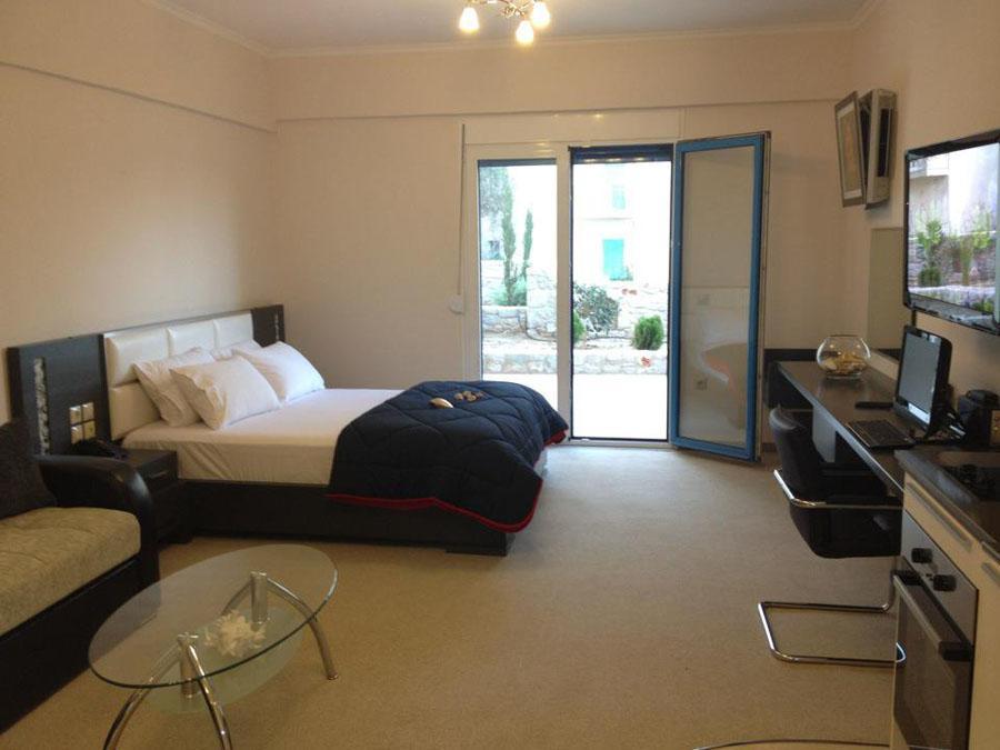 Pearl Bay Hotel Apartments Vrontados Bagian luar foto
