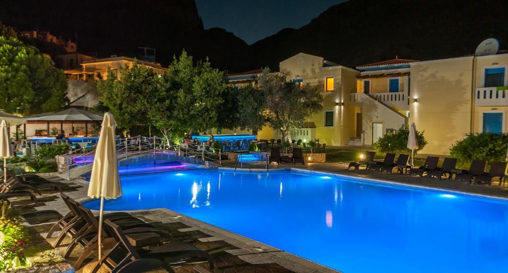 Pearl Bay Hotel Apartments Vrontados Bagian luar foto